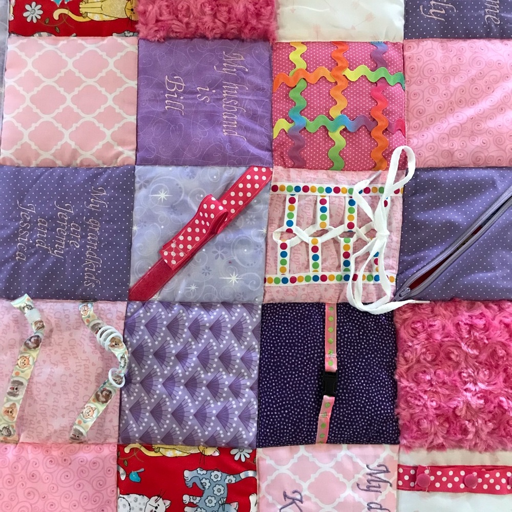 COPY - Fidget quilt for Alzheimer’s patients and dementia patients